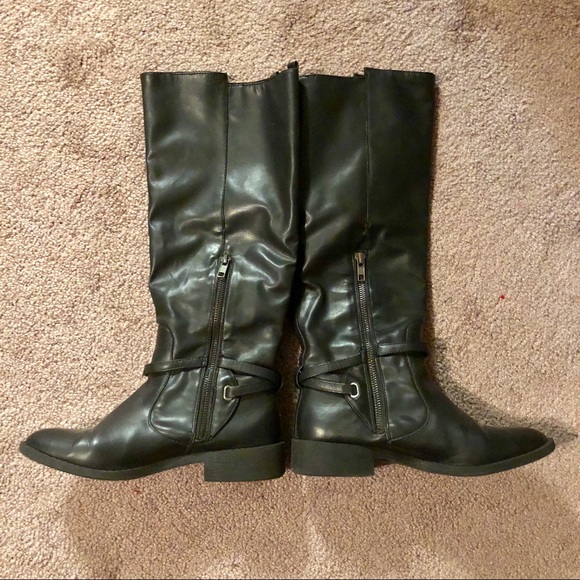 F21 Black Riding Boots - Picture 2 of 5